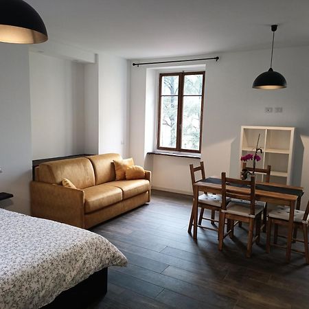 Alloggio Delizioso Domodossola Rooms Luaran gambar