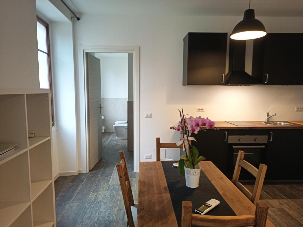 Alloggio Delizioso Domodossola Rooms Luaran gambar