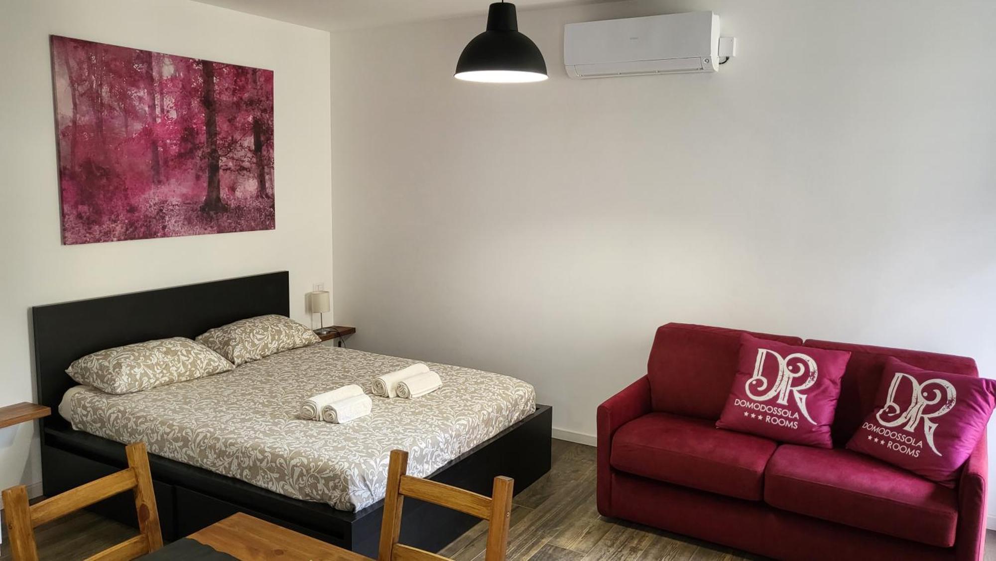 Alloggio Delizioso Domodossola Rooms Luaran gambar