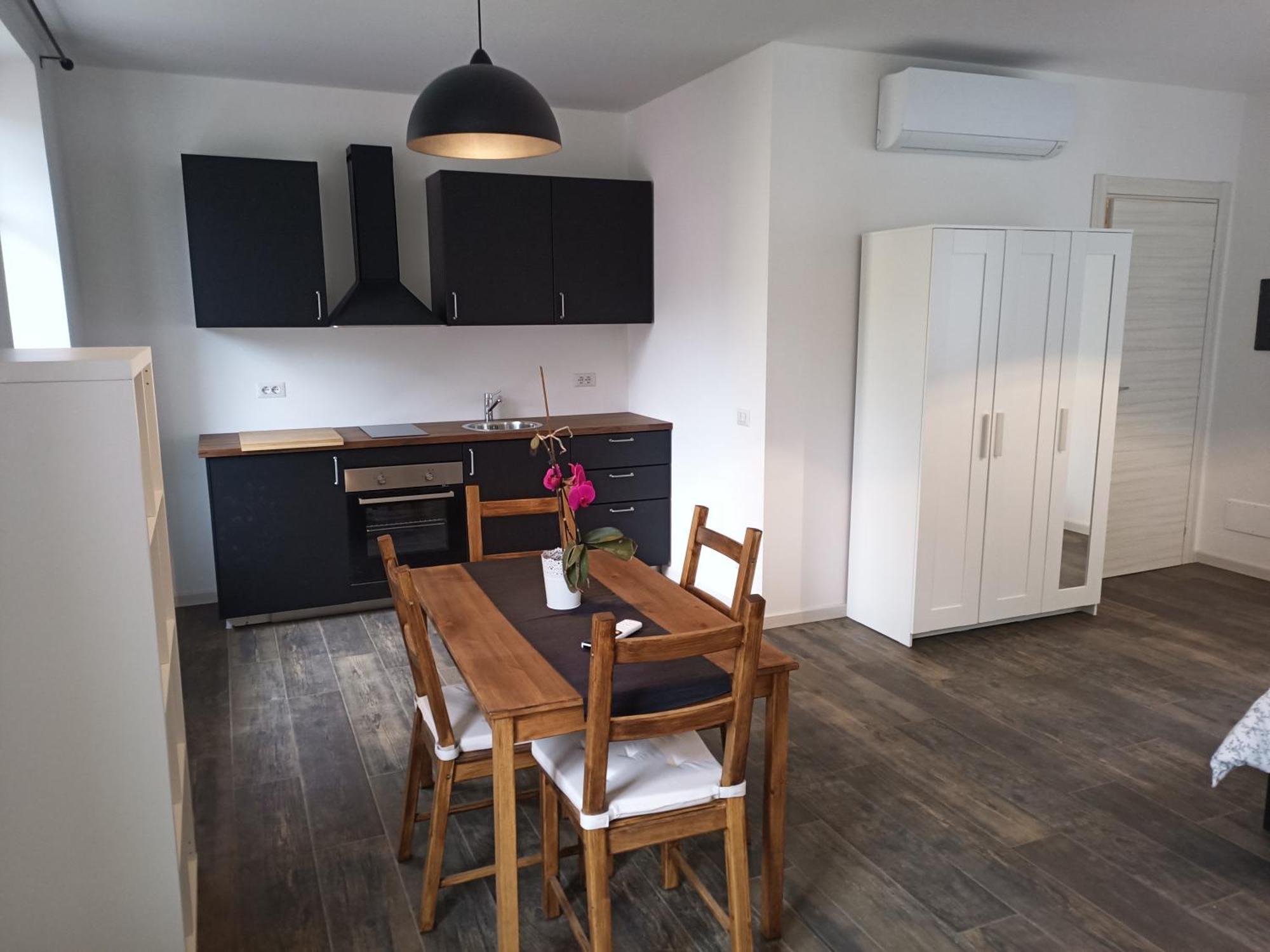Alloggio Delizioso Domodossola Rooms Luaran gambar