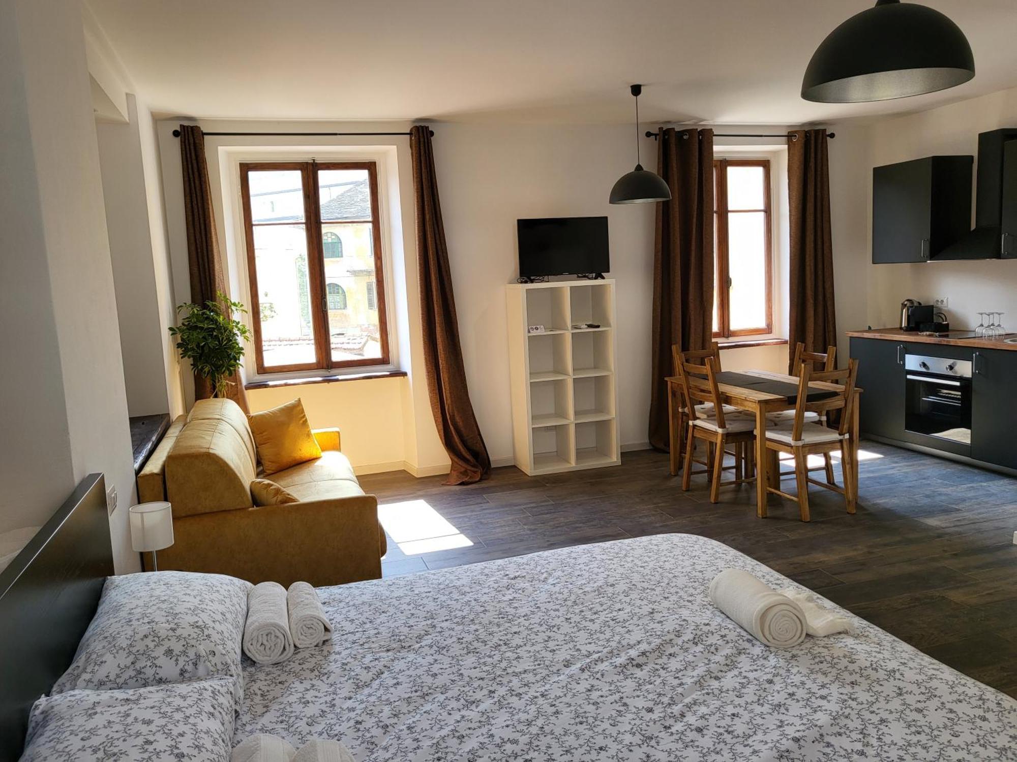 Alloggio Delizioso Domodossola Rooms Luaran gambar